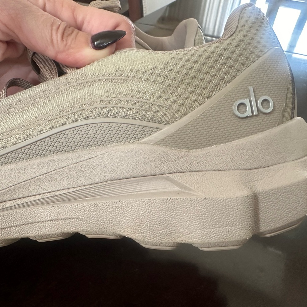 ALO Yoga Beige Sneakers - Picture 7 of 7